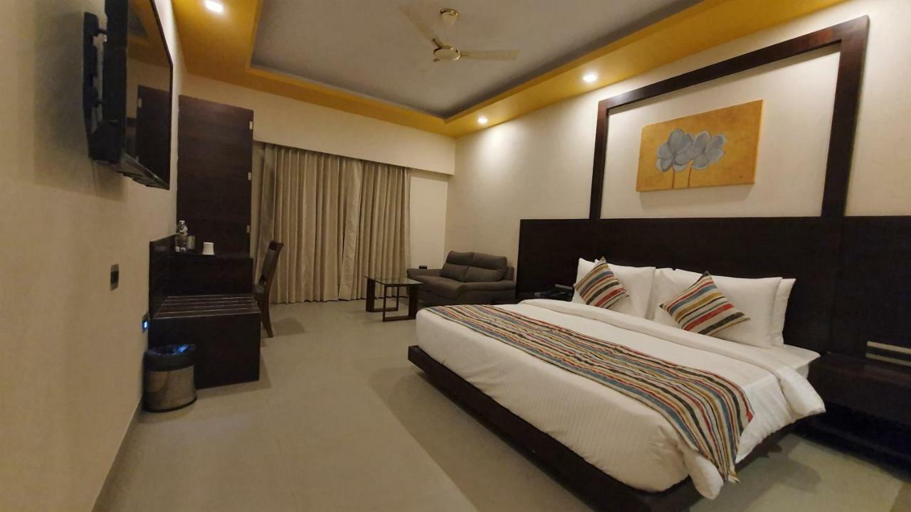 Regenta Central North Goa, Arpora Exterior foto